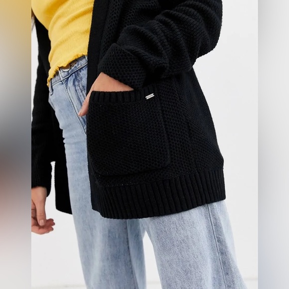 Hollister Black Knit Cardigan - Picture 3 of 8